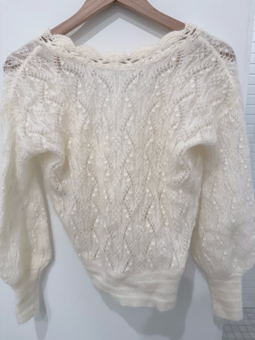 Sezane Cream Scallop Cable-Knit V-Neck Sweater - Picture 3 of 5